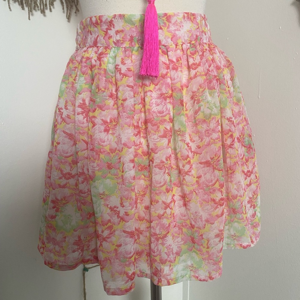 Offer   Zara flirty flowy mini skirt 2 layers pretty pink green flower print XS